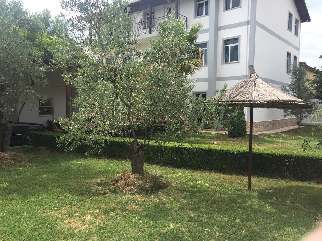 Villa Dede Nikolla Durrës Buitenkant foto
